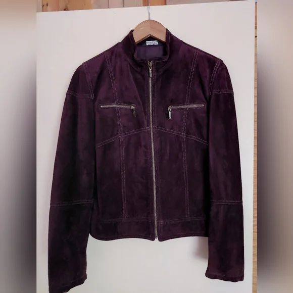 Jacket - Picture 1 of 6